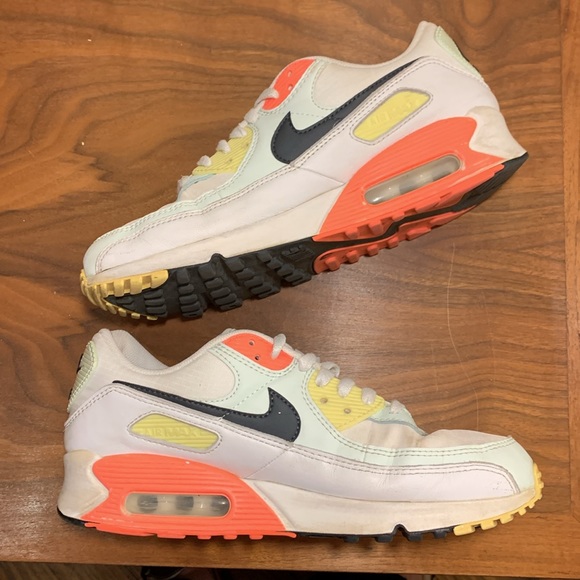 Nike Air Max 90 Summit White Bright Mango Barely Green Sneaker Shoes Size 9.5 - Picture 2 of 7